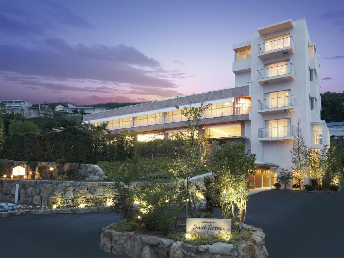 Auberge De South Terrace Ширахама Екстериор снимка